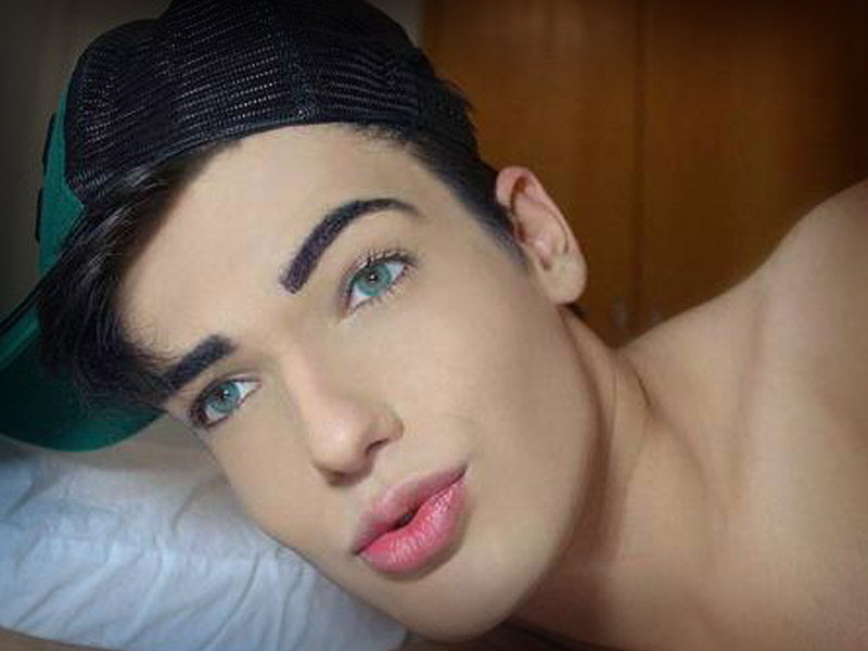 la barbie humana y su novio