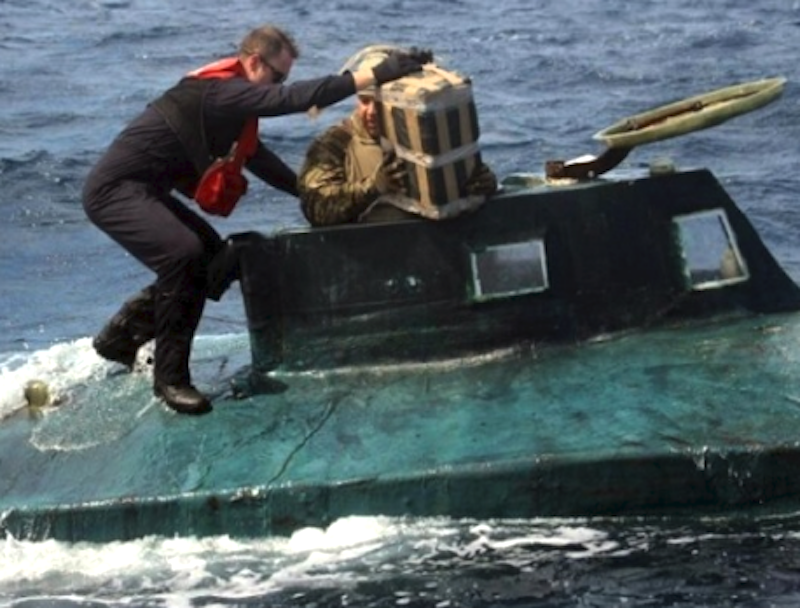 GOLPE AL NARCO, DETIENEN SUBMARINO CON CINCO TONELADAS DE COCAÍNA - Campeche.com.mx